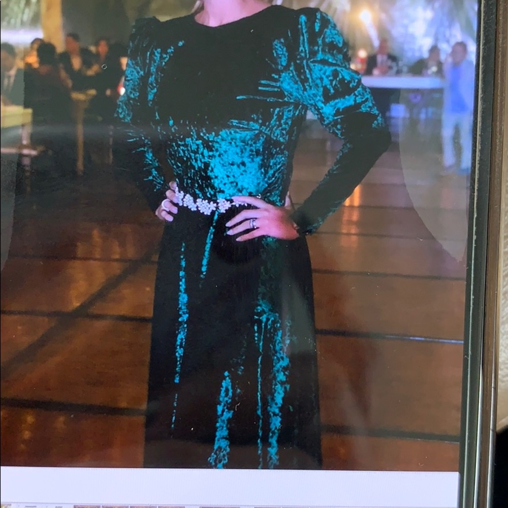Dress - Picture 5 of 5